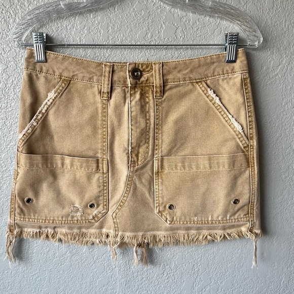 Free People cotton canvas distressed cargo utility style mini skirt - Picture 2 of 8